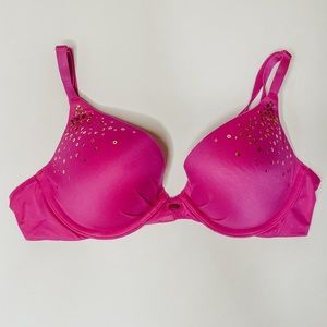 Victoria’s Secret Plunge Bra